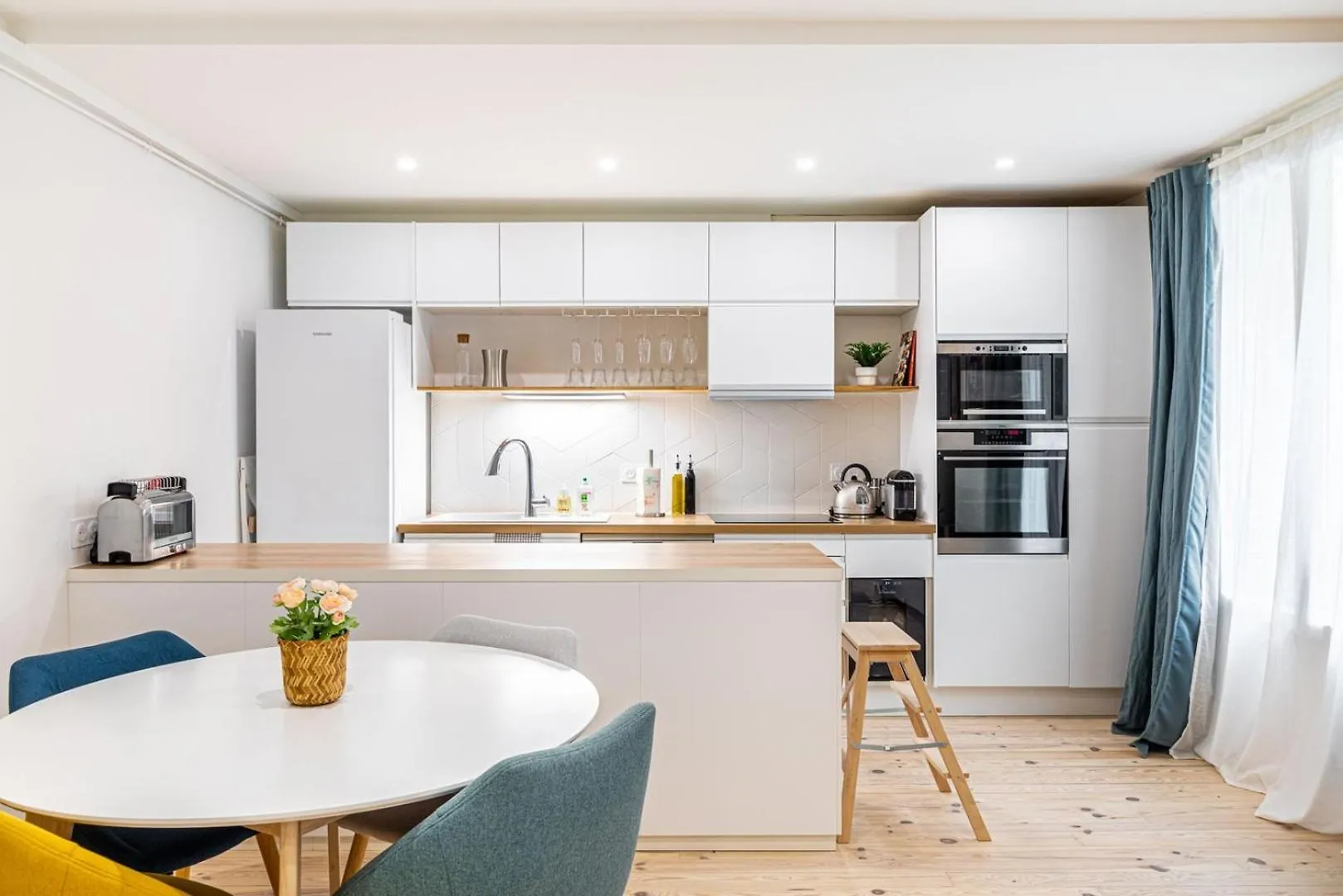 Guestready - Glamourous Getaway In The 20Th Arr. Paris 0*,  France